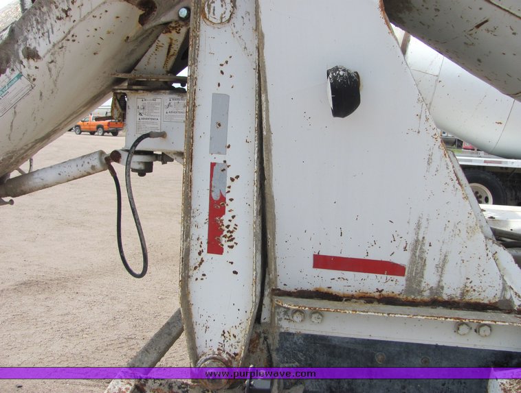 image for item 9043 1994 Kenworth Construct W900 mixer truck