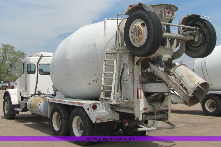 image for item 9044 1994 Kenworth Construct W900 mixer truck
