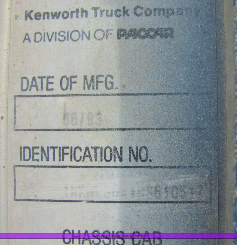 image for item 9044 1994 Kenworth Construct W900 mixer truck