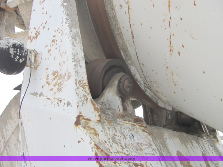 image for item 9044 1994 Kenworth Construct W900 mixer truck