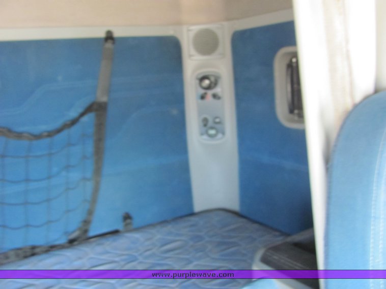 image for item 9045 2003 Freightliner Conventional Columbia CL120 semi truck