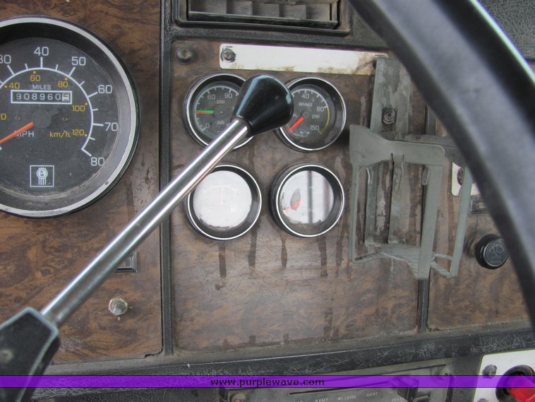 image for item 9046 1996 Kenworth Construct W900B semi truck