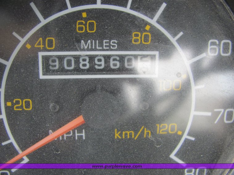 image for item 9046 1996 Kenworth Construct W900B semi truck