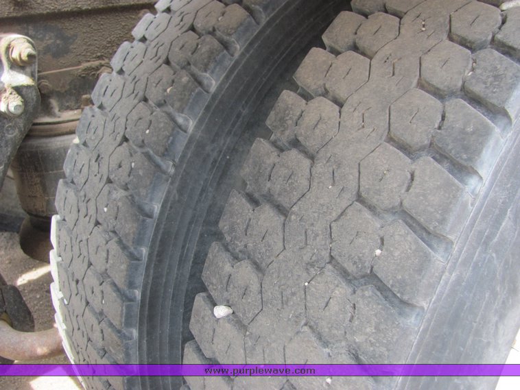 image for item 9046 1996 Kenworth Construct W900B semi truck