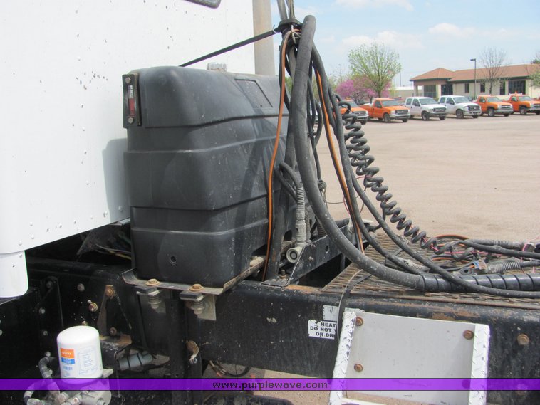 image for item 9046 1996 Kenworth Construct W900B semi truck