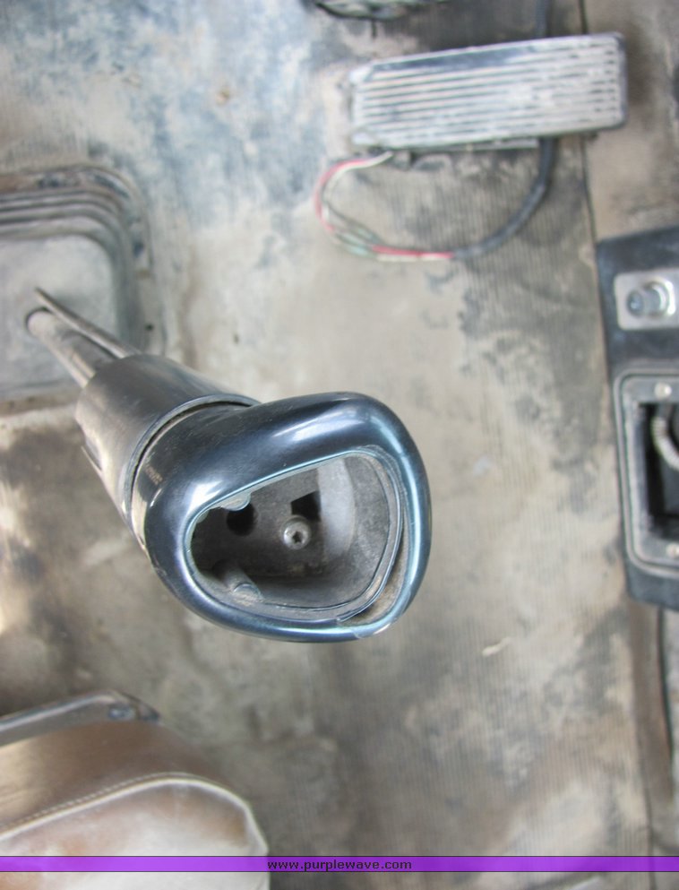 image for item 9047 1996 Kenworth Construct W900B semi truck