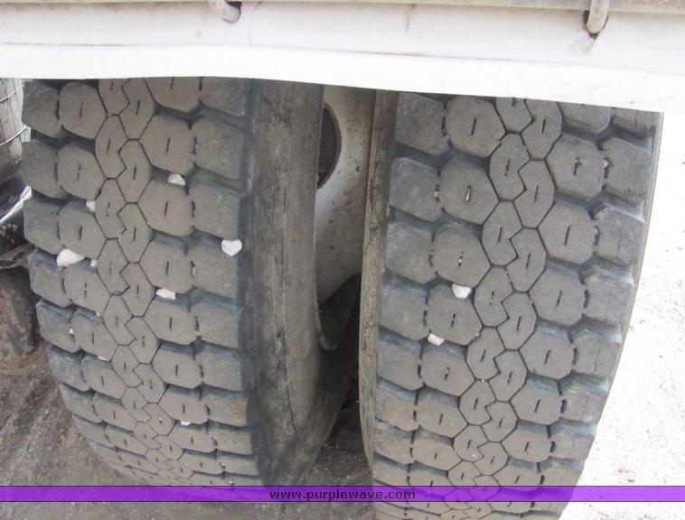 image for item 9047 1996 Kenworth Construct W900B semi truck