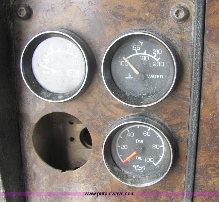 image for item 9048 1996 Kenworth Construct W900 semi truck