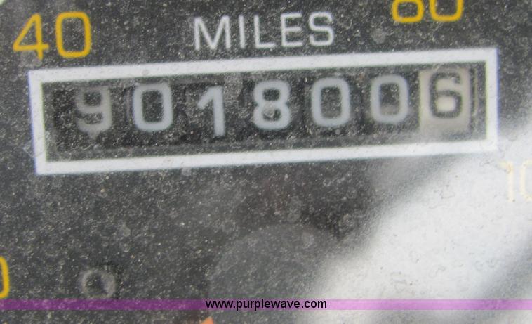 image for item 9048 1996 Kenworth Construct W900 semi truck