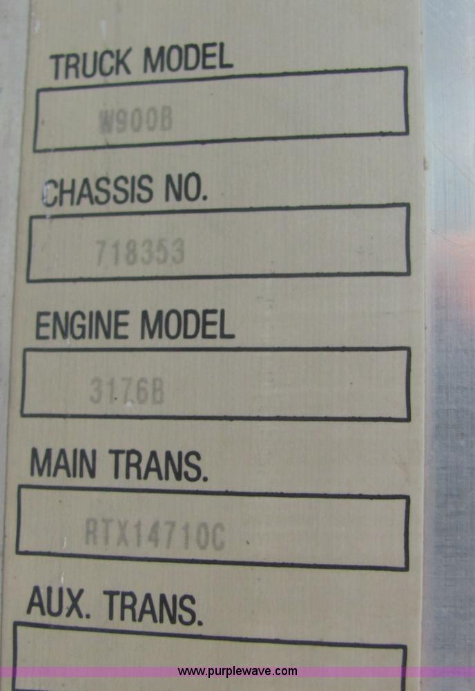 image for item 9048 1996 Kenworth Construct W900 semi truck