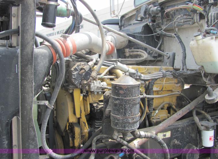 image for item 9048 1996 Kenworth Construct W900 semi truck