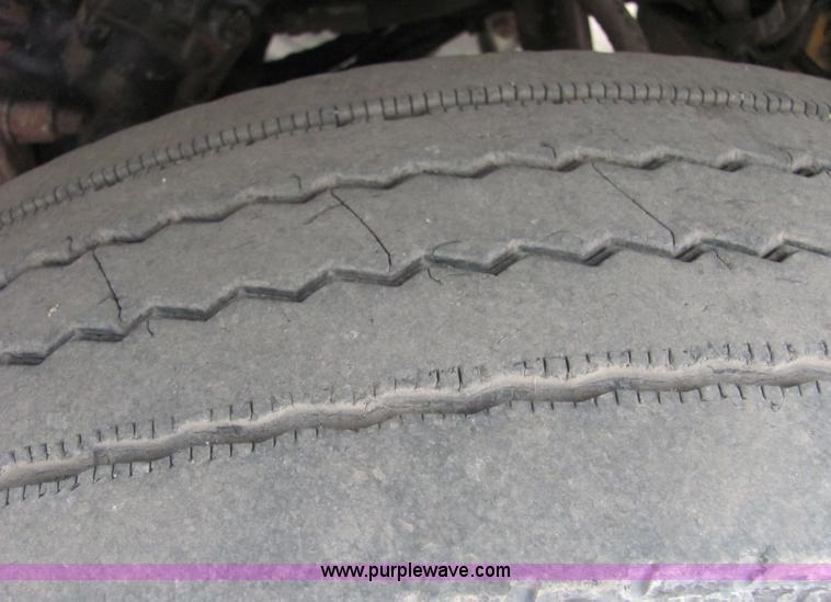 image for item 9048 1996 Kenworth Construct W900 semi truck