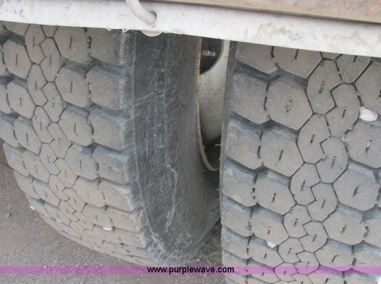 image for item 9048 1996 Kenworth Construct W900 semi truck