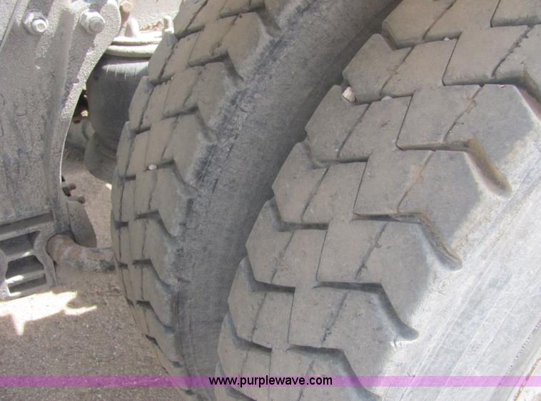 image for item 9048 1996 Kenworth Construct W900 semi truck