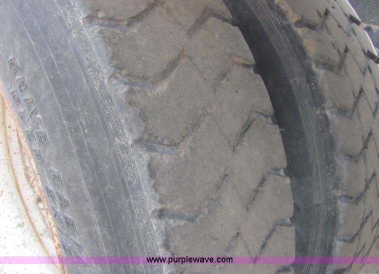 image for item 9048 1996 Kenworth Construct W900 semi truck