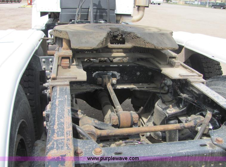 image for item 9048 1996 Kenworth Construct W900 semi truck