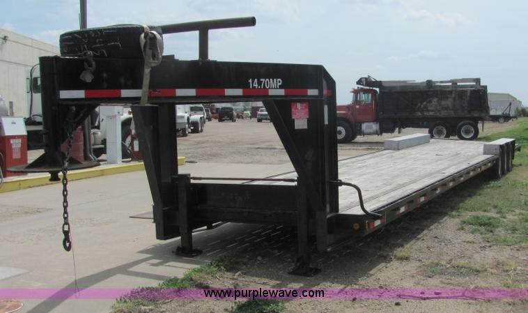 image for item 9049 2004 Neville Built low boy trailer