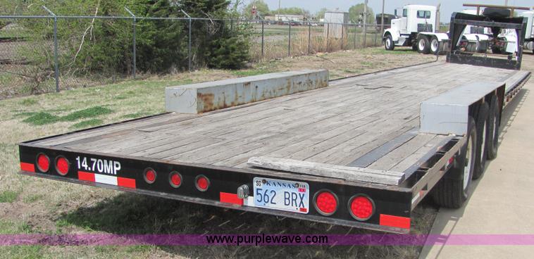 image for item 9049 2004 Neville Built low boy trailer