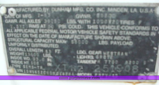 image for item 1002 1983 Dunham dry van semi trailer