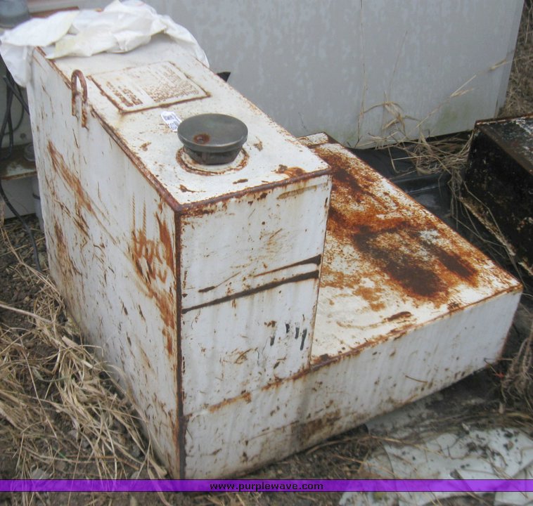 image for item 3016 52 gallon L shaped fuel tank