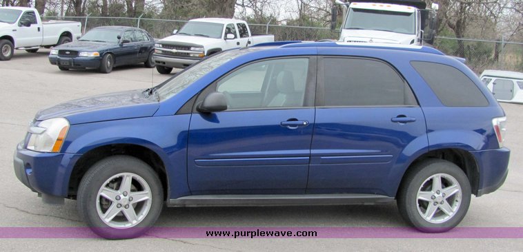 image for item 3062 2005 Chevrolet Equinox LT