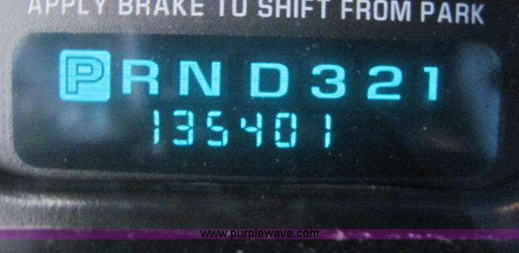 image for item 3601 2002 GMC 1500 LS pickup truck