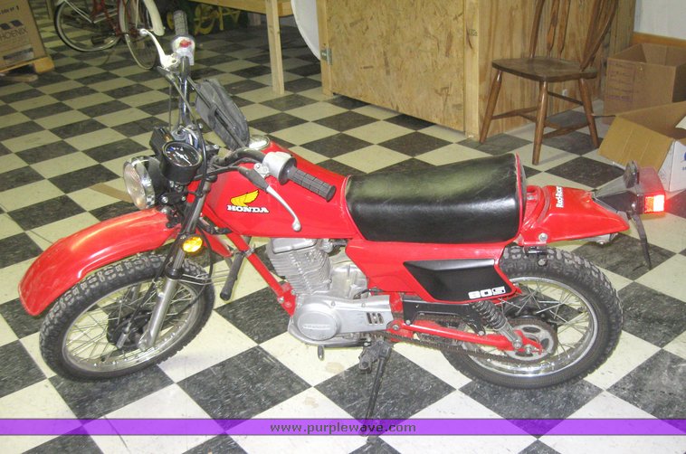 image for item 3987 1983 Honda XL80S Red Racer motorcycle