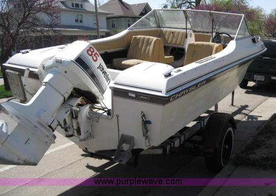 image for item 5000 1979 17'3" open bow boat