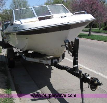 image for item 5000 1979 17'3" open bow boat