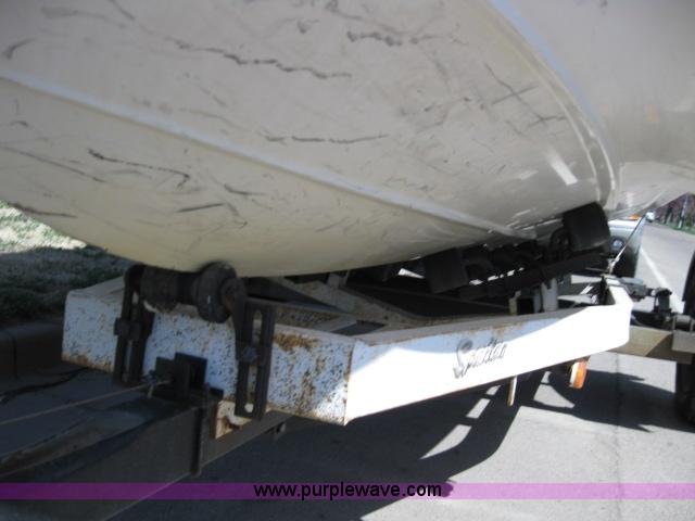 image for item 5000 1979 17'3" open bow boat