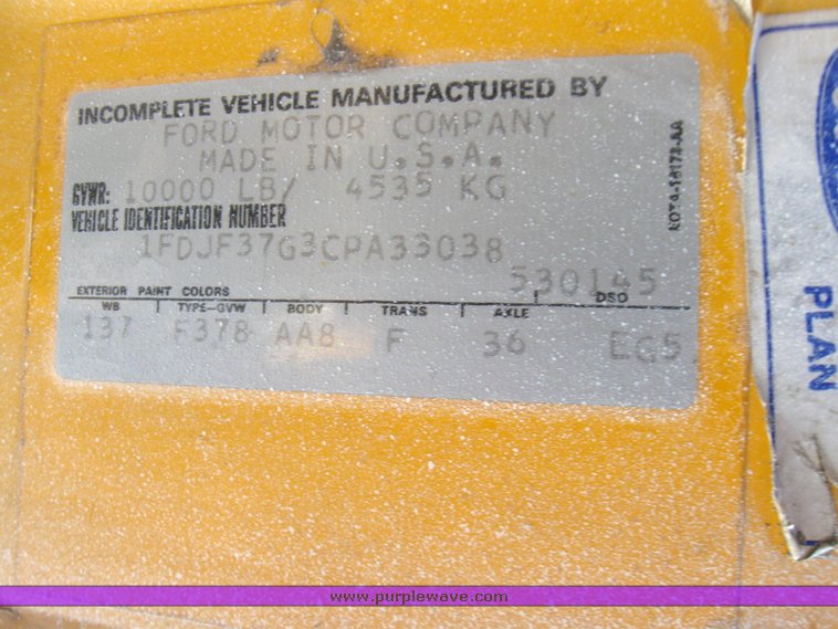 image for item 5315 1982 Ford F350 pickup