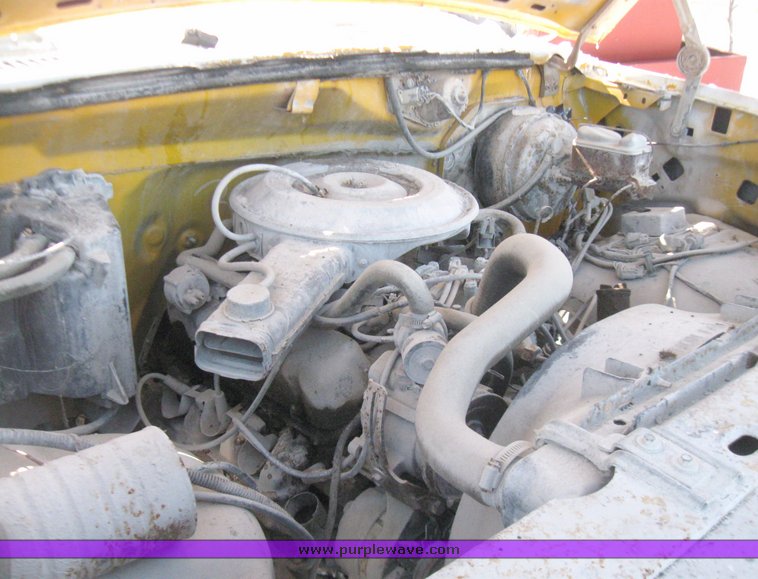 image for item 5315 1982 Ford F350 pickup