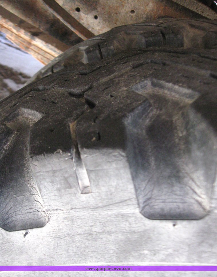 image for item 5315 1982 Ford F350 pickup