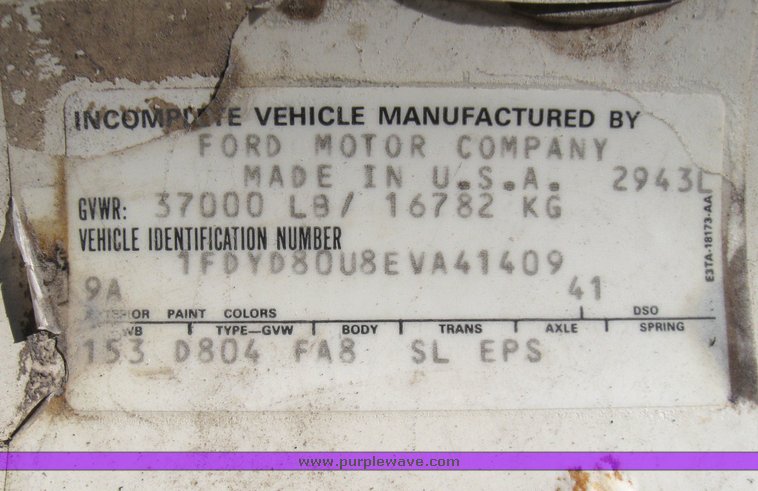 image for item 5476 1984 Ford C8000 water truck