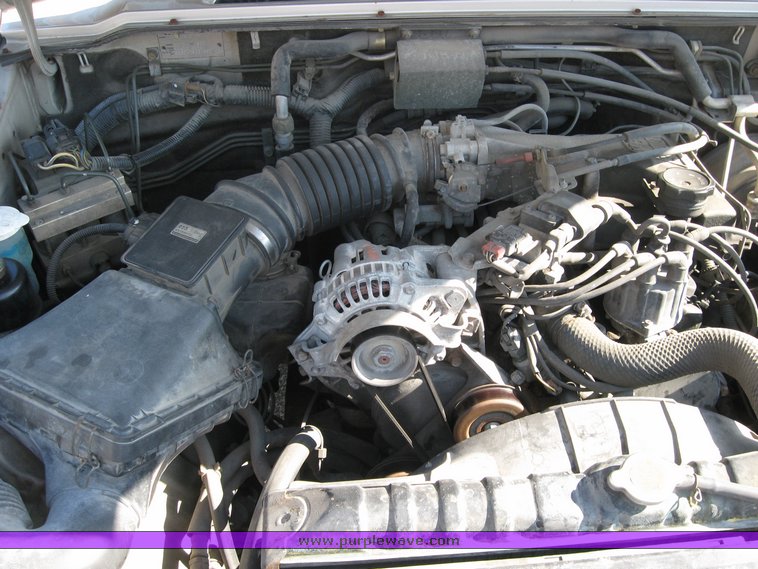 image for item 5588 1992 Mitsubishi Montero LS 3.0L V6 FI