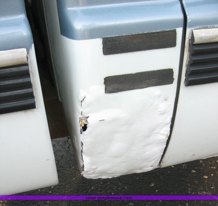 image for item 5589 1988 Chevrolet Silverado 1500 pickup