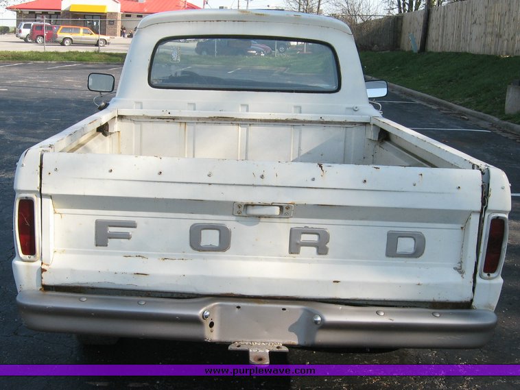 image for item 5590 1966 Ford F100 pickup