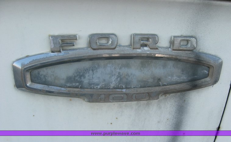image for item 5590 1966 Ford F100 pickup