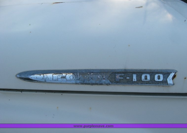 image for item 5590 1966 Ford F100 pickup