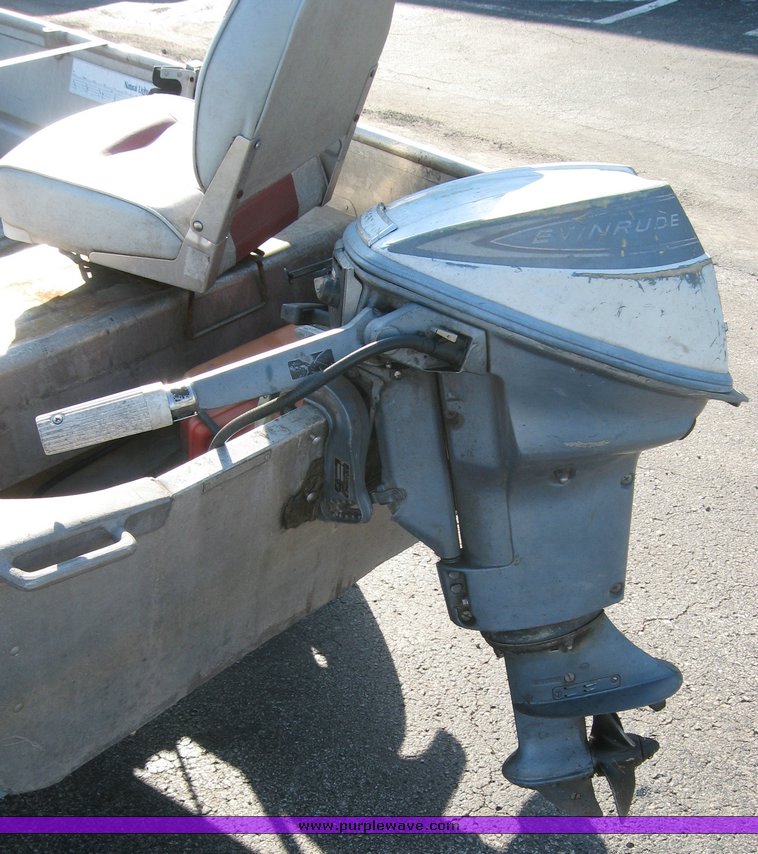 image for item 5591 1975 Landa aluminum V-bottom boat