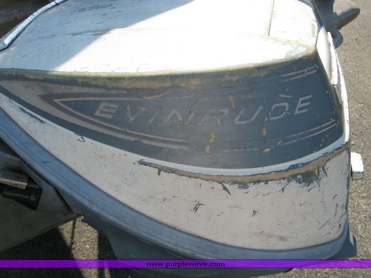 image for item 5591 1975 Landa aluminum V-bottom boat