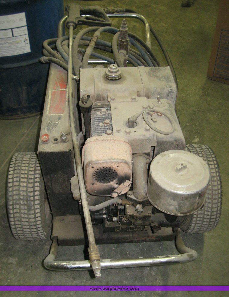 image for item 5601 Winpower 2405 power washer