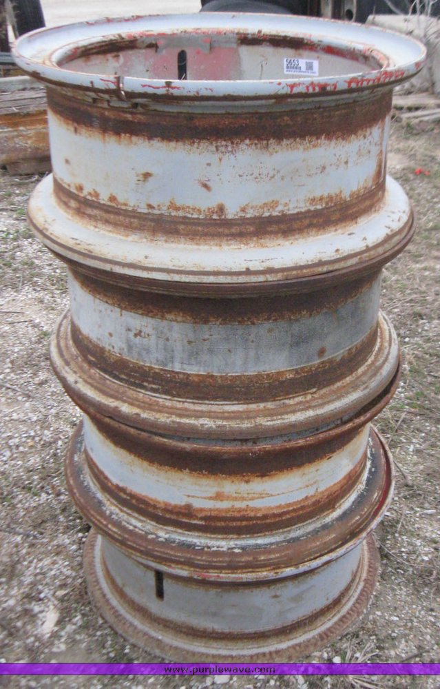 image for item 5653 (4) Dayton type wheels