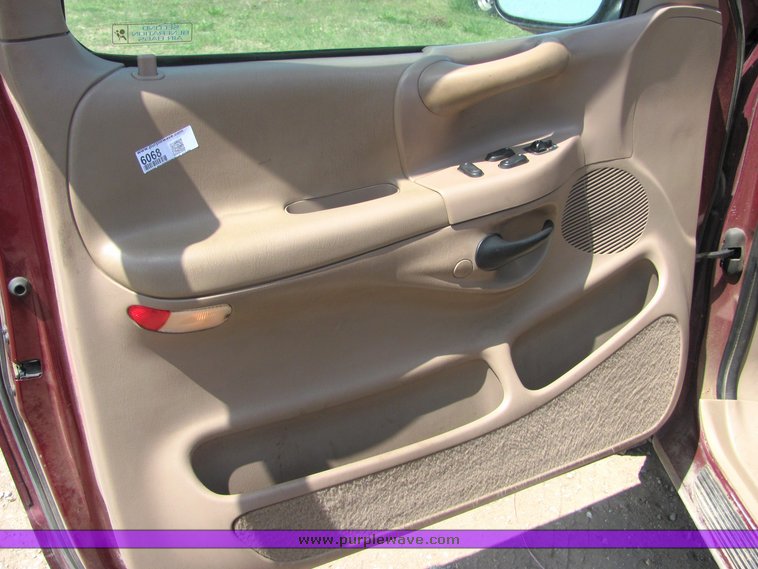 image for item 6068 1998 Ford F-150 XLT