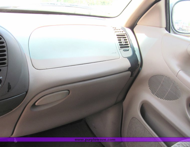 image for item 6068 1998 Ford F-150 XLT