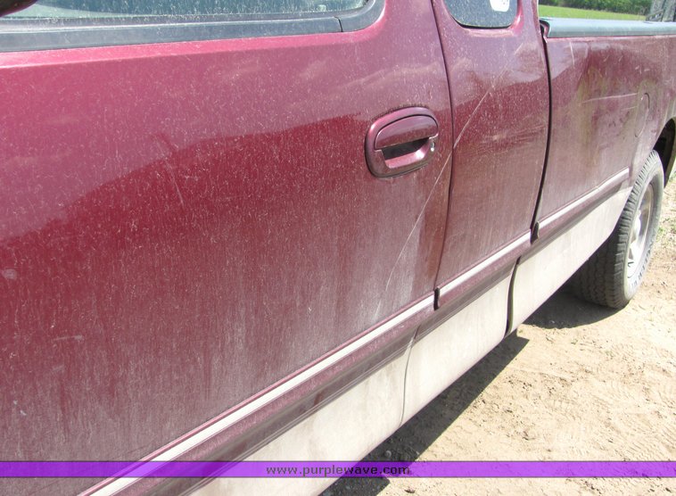 image for item 6068 1998 Ford F-150 XLT