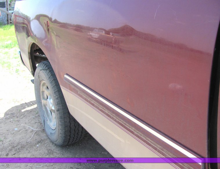 image for item 6068 1998 Ford F-150 XLT