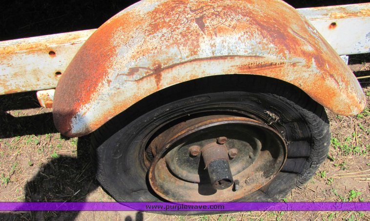 image for item 6069 16' Invader tri hull boat