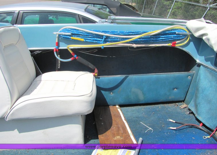 image for item 6075 Glastron 18' tri-hull boat with trailer
