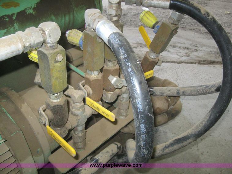 image for item 6163 Hydraulic pump